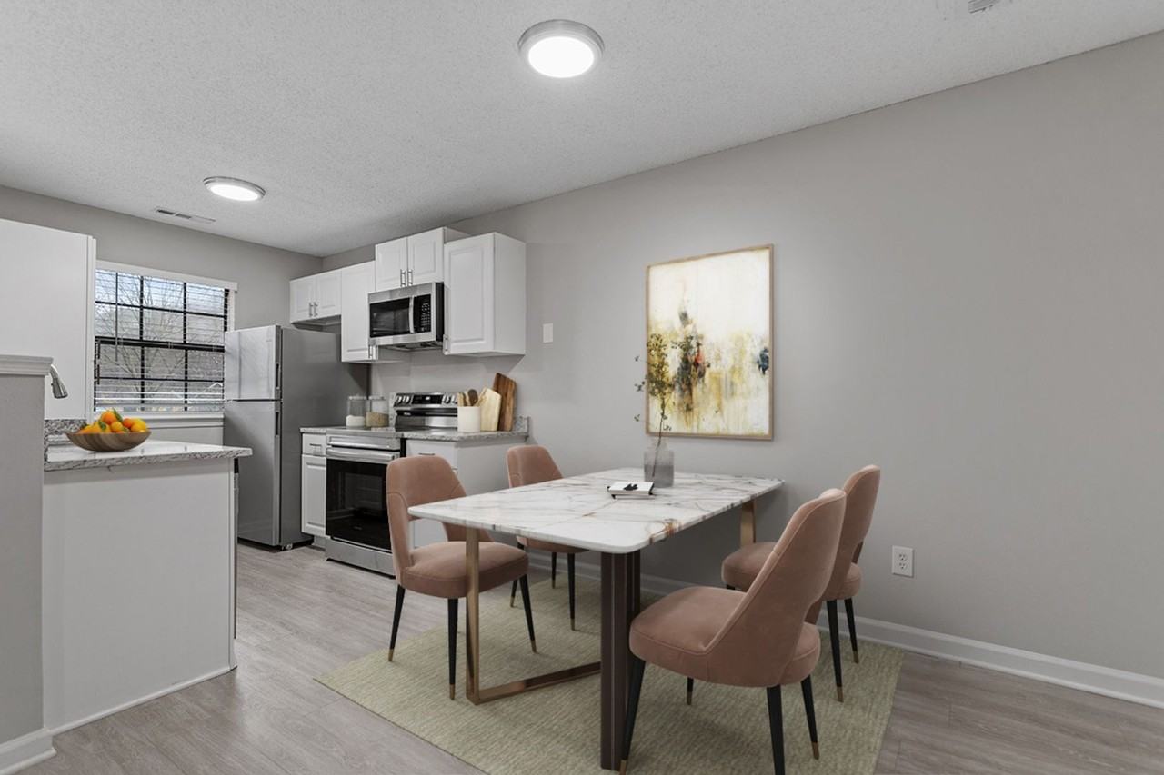 422 Kentucky Dr - Photo 3 of 10