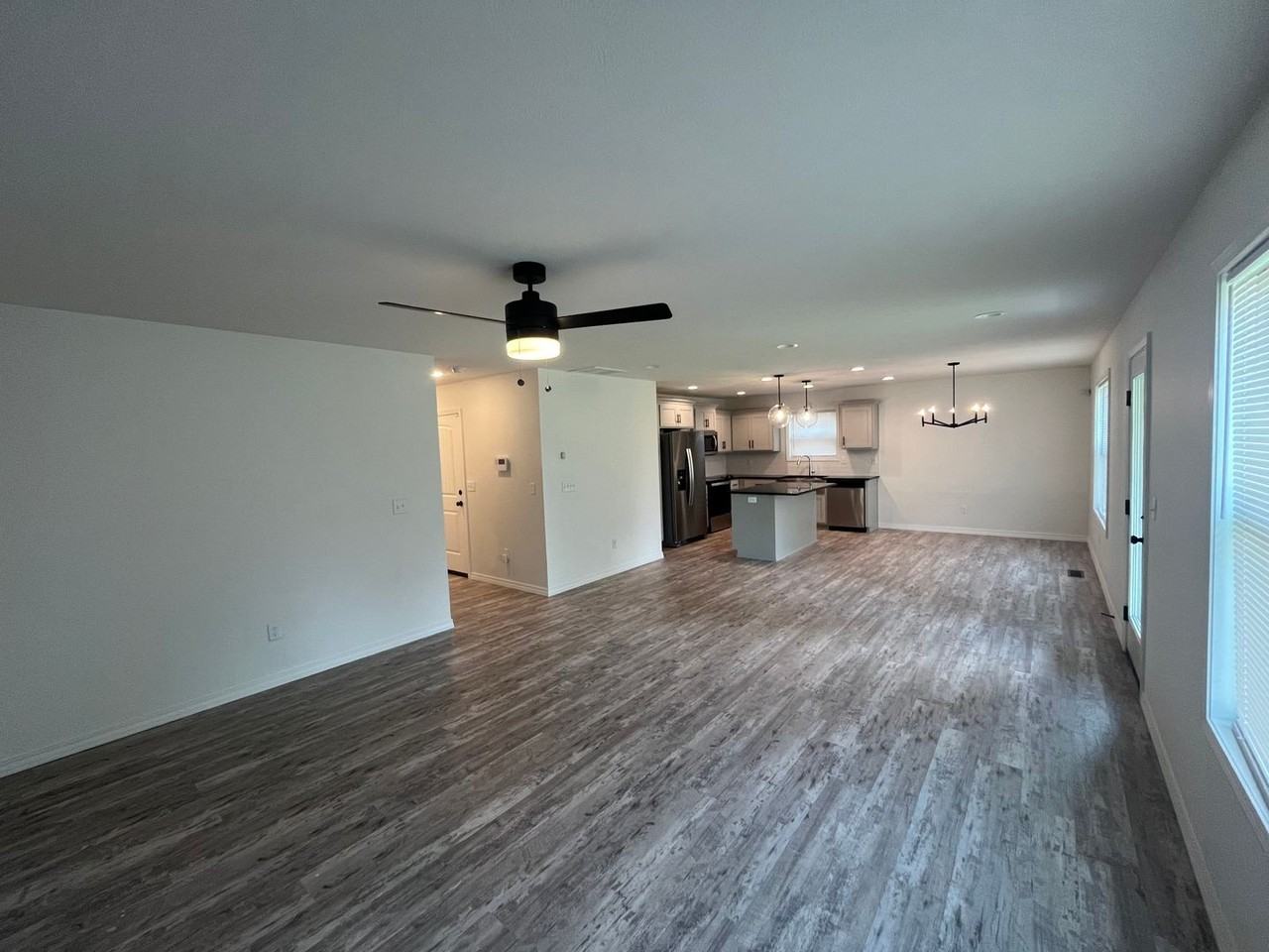 1229 E Paragon - Photo 5 of 14