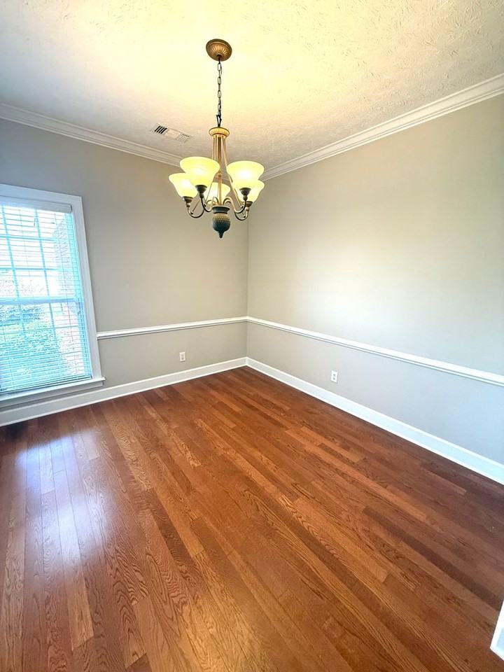 616 Coleman Way - Photo 3 of 18