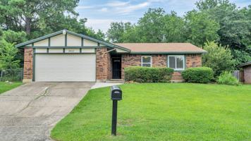 featured image of 2921 W 63rd St