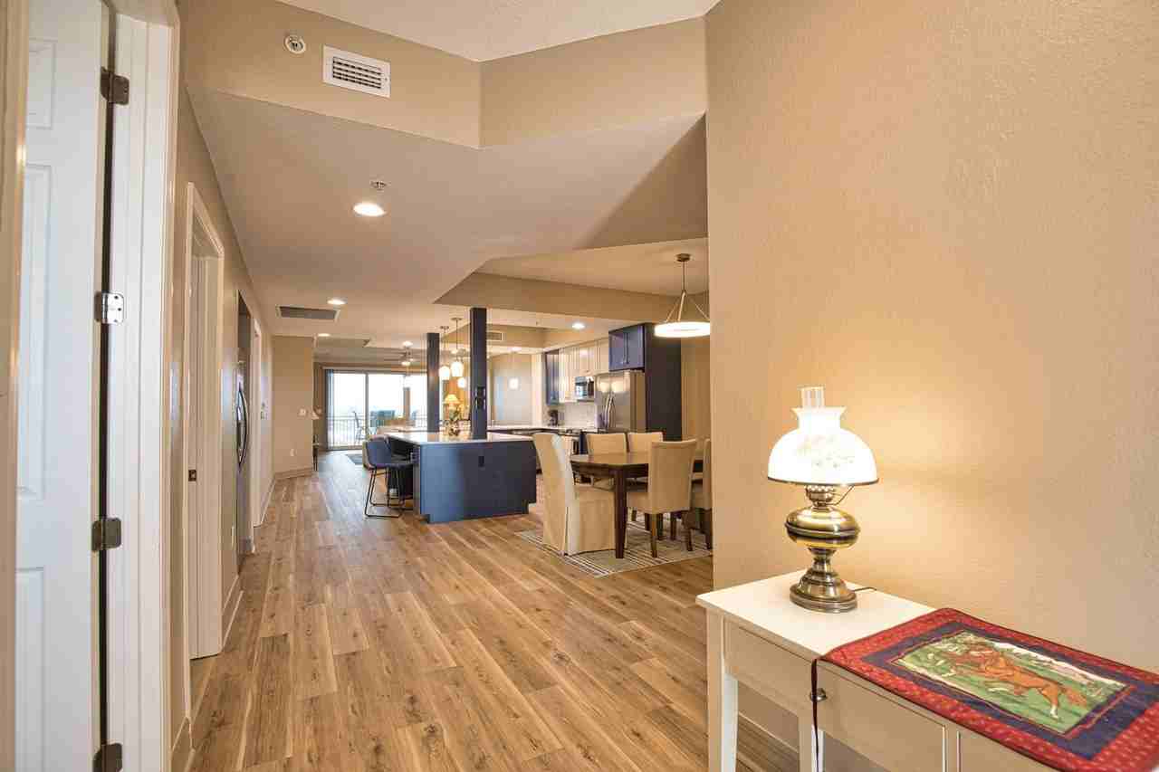 5100 Jessie Harbor Dr #602 - Photo 6 of 50