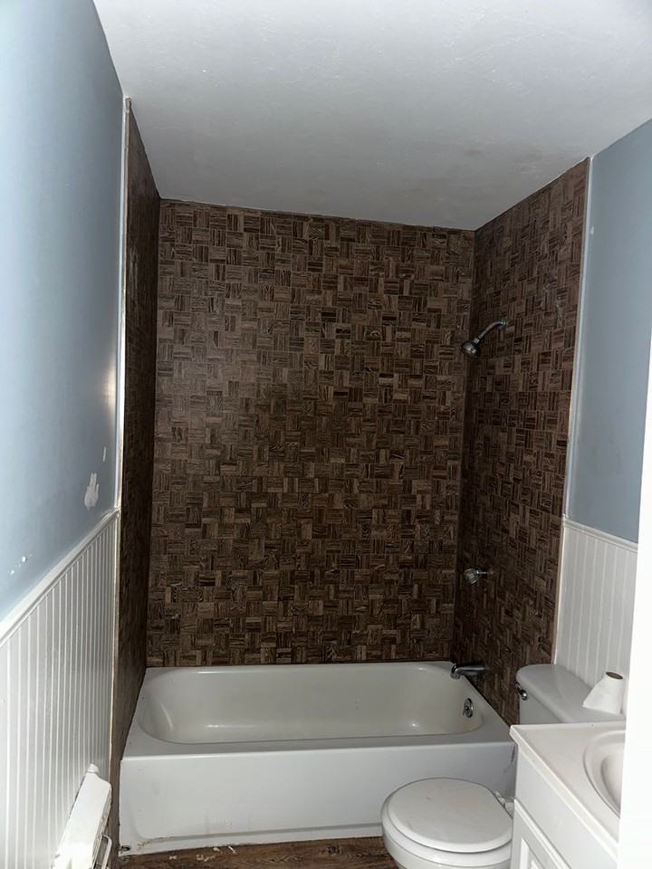 2719 Old Country Club Rd - Photo 4 of 10