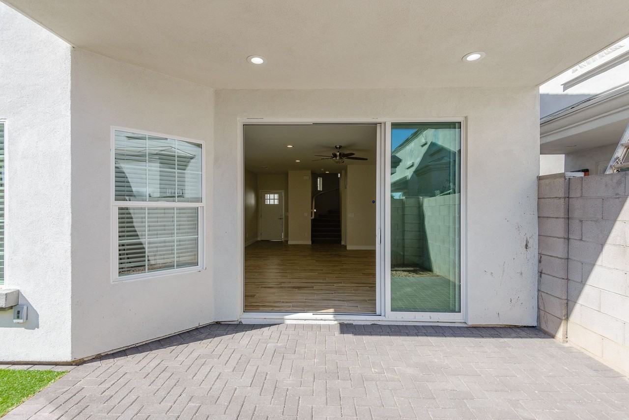 Gifford Groves - Photo 4 of 49