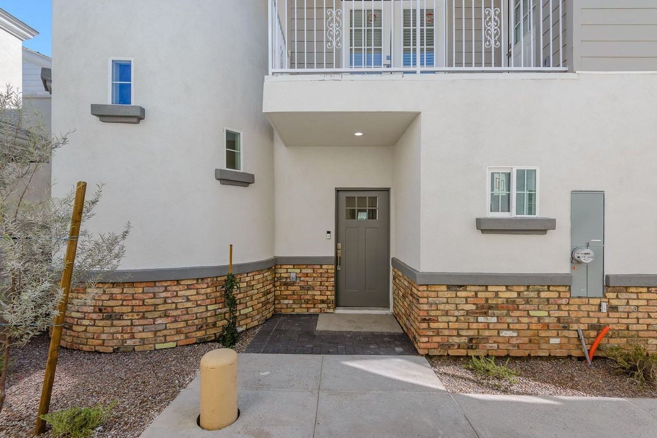 Gifford Groves - Photo 5 of 49