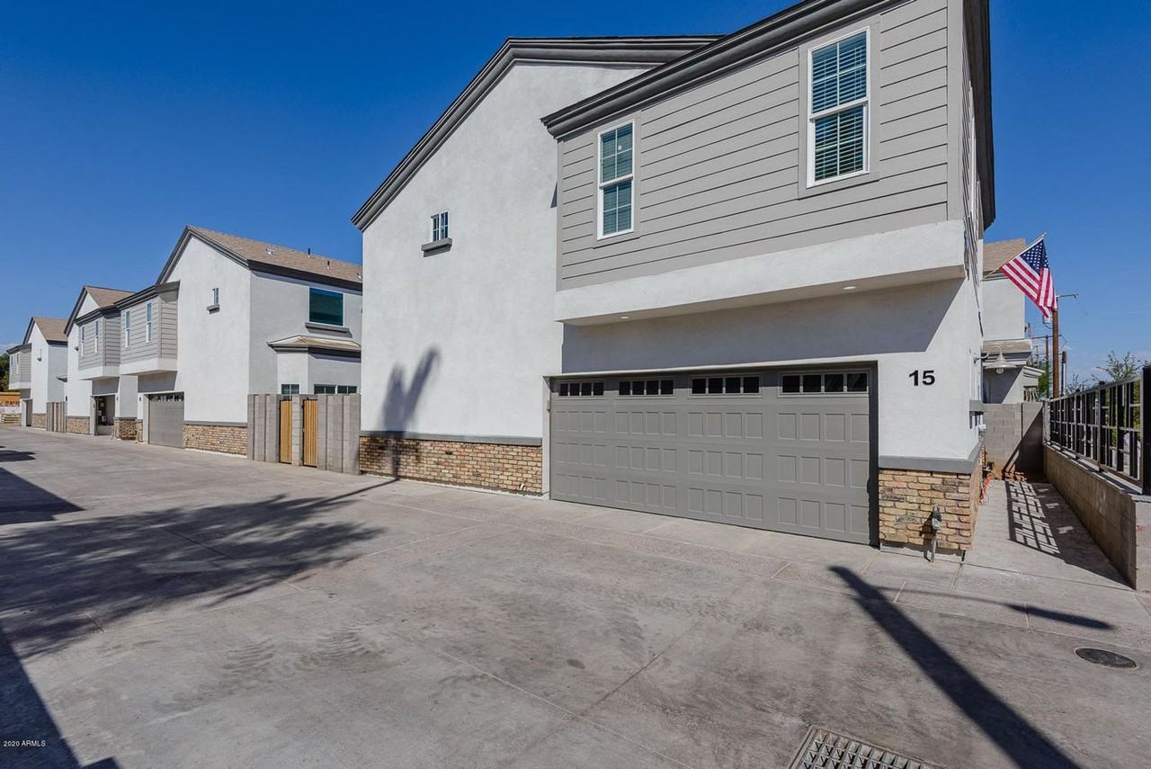 Gifford Groves - Photo 6 of 49