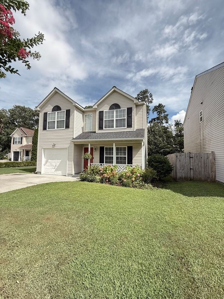 734 Princess Ct - Photo 2 of 19