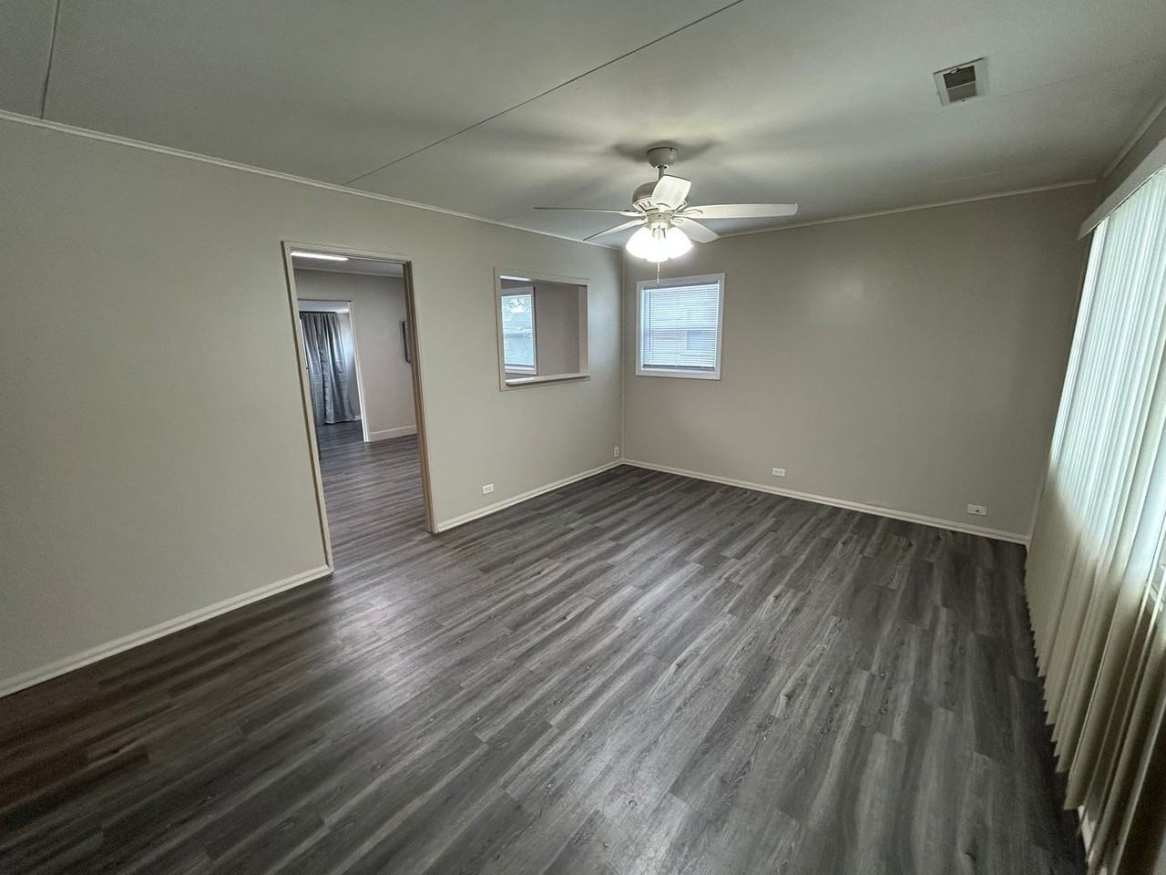 1718 W Granview Dr - Photo 2 of 13