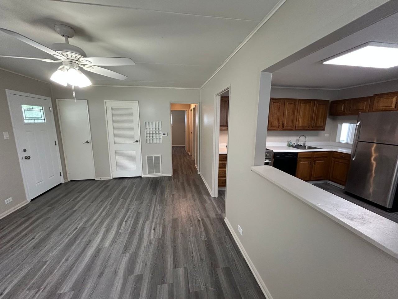 1718 W Granview Dr - Photo 3 of 13