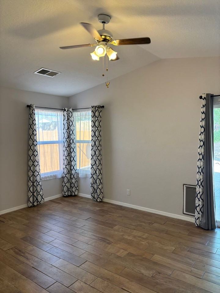 2125 Sierra Ln Ne - Photo 5 of 41