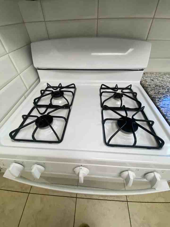 704 Lucard St - Photo 3 of 16