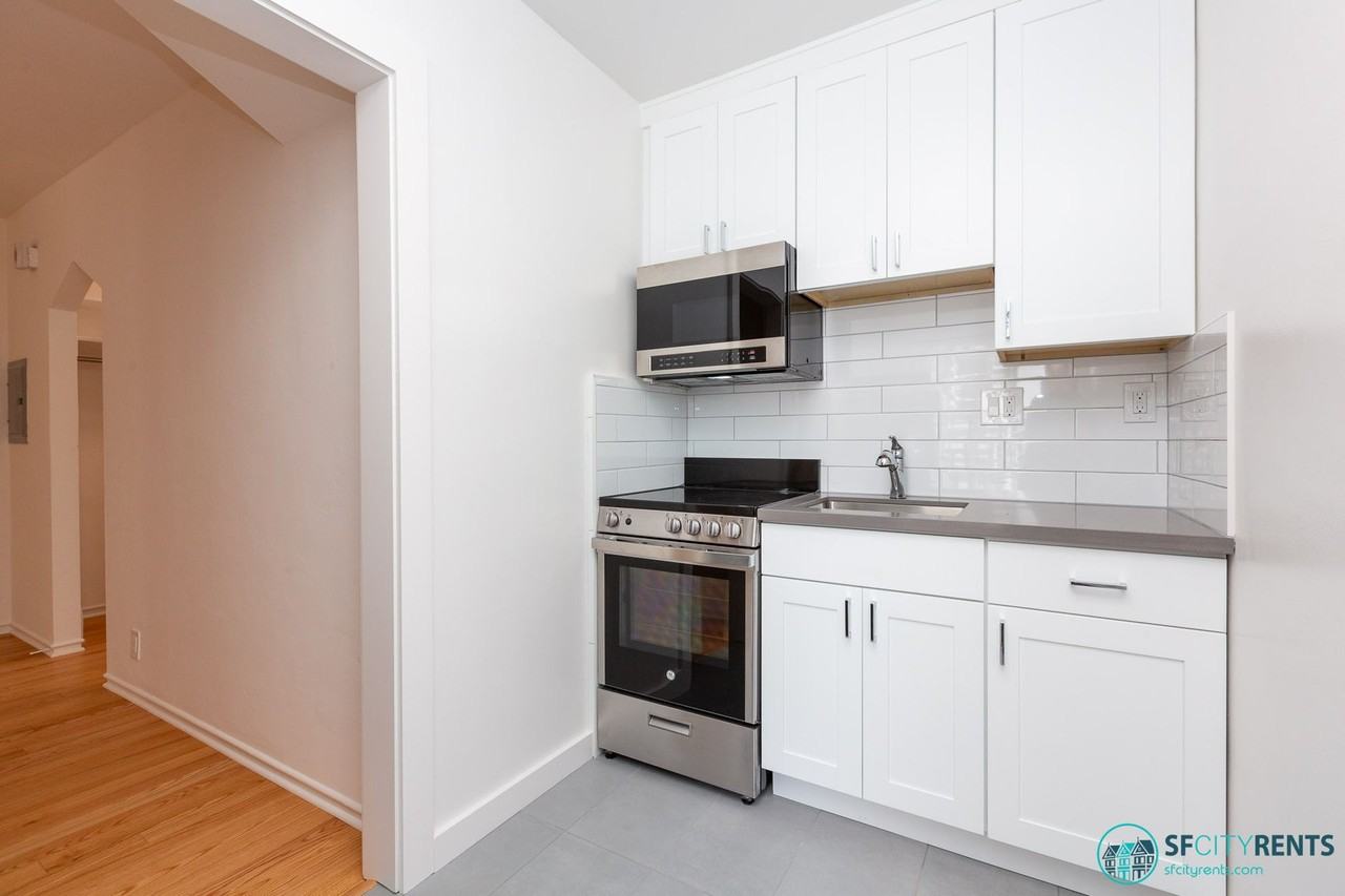 1685 Chestnut St #101 - Photo 2 of 22