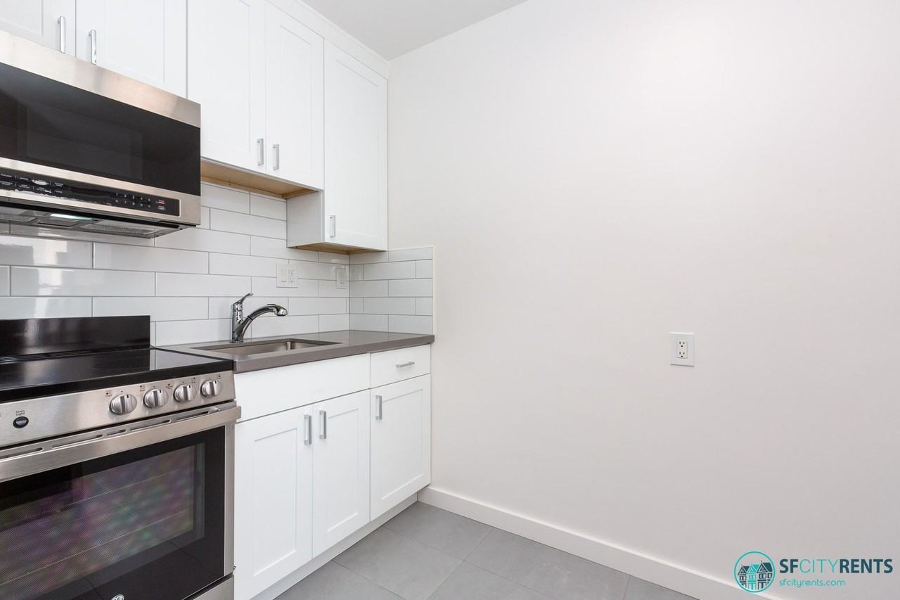 1685 Chestnut St #101 - Photo 3 of 22