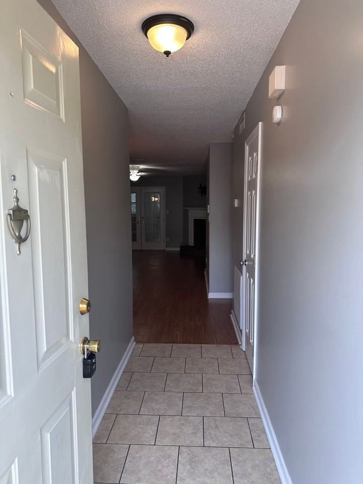 1413 19th Ave Ne - Photo 2 of 13
