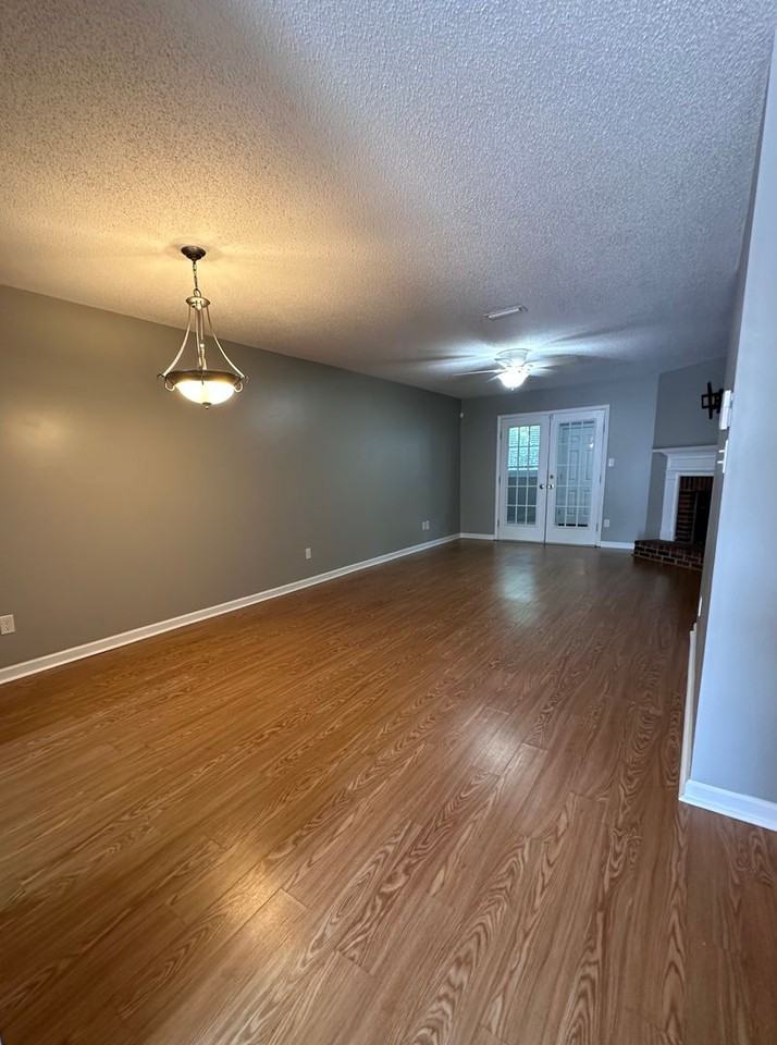 1413 19th Ave Ne - Photo 3 of 13