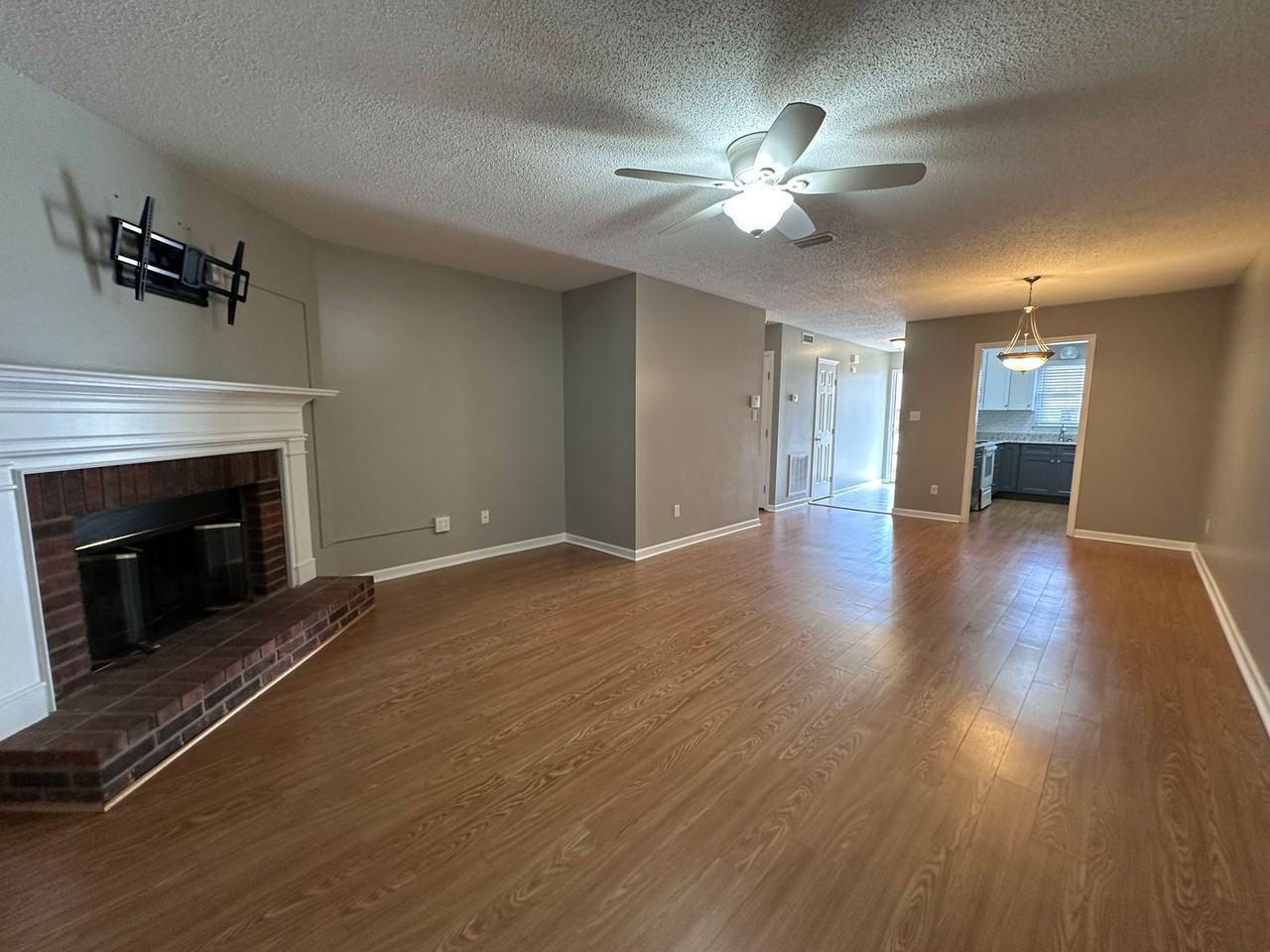 1413 19th Ave Ne - Photo 6 of 13