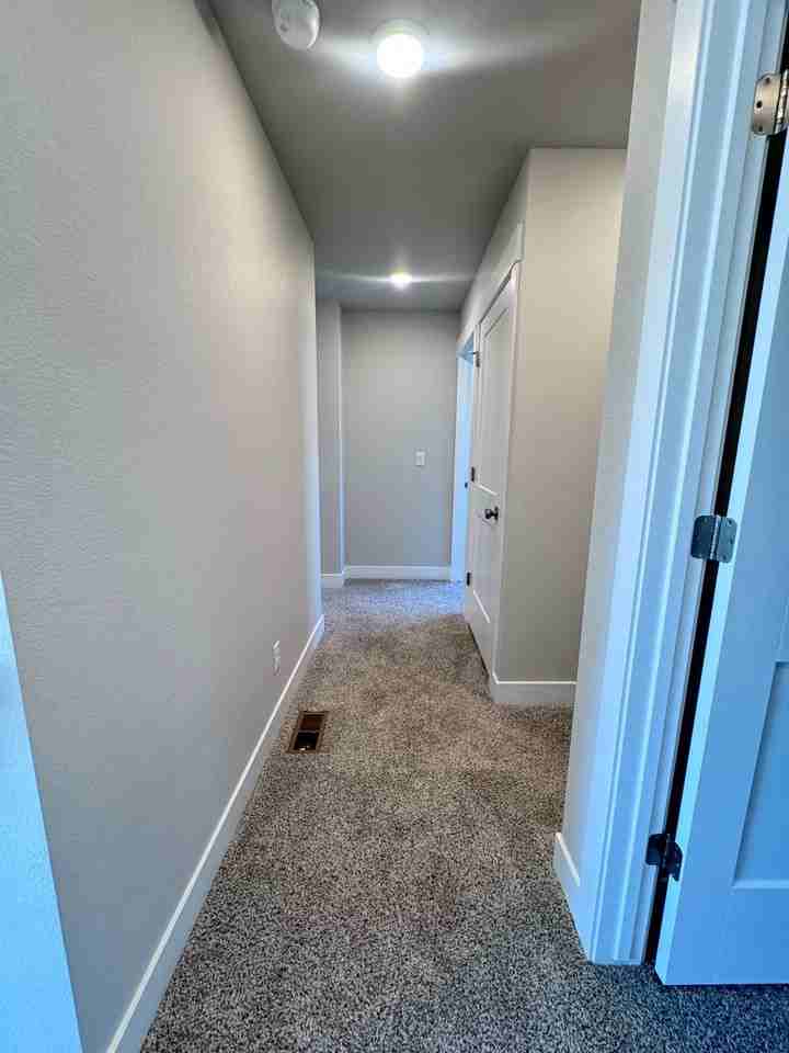 10318 Moynihan Hts - Photo 7 of 25