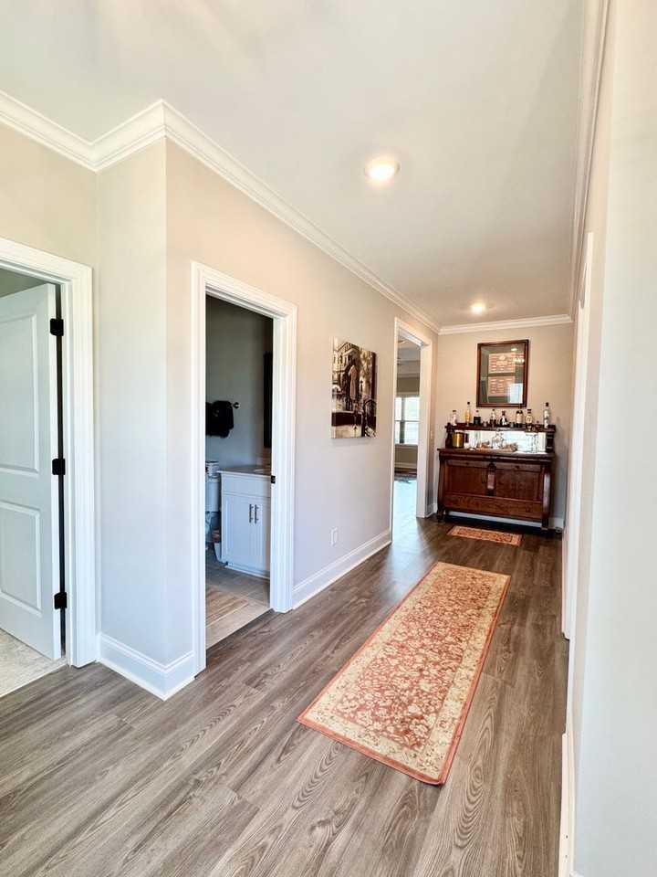 504 Grey Oak Cir - Photo 2 of 14