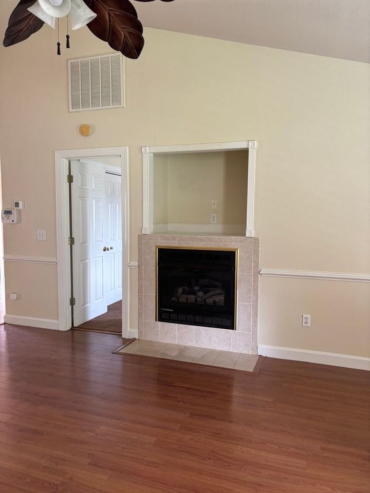 102 Rachel Dr - Photo 2 of 35