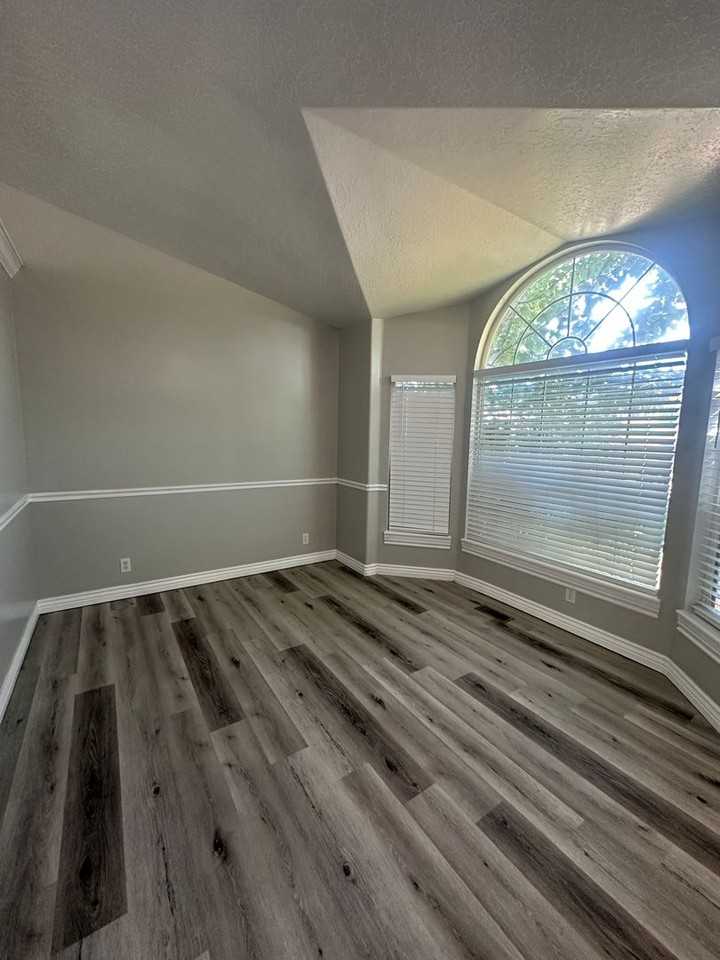 1982 West 2025 South - Photo 3 of 21