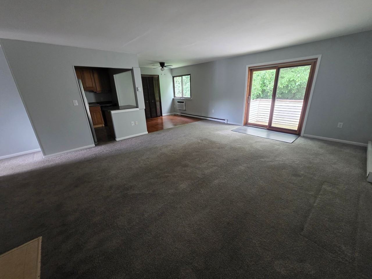 9 Scarborough Ln Ste C - Photo 3 of 19