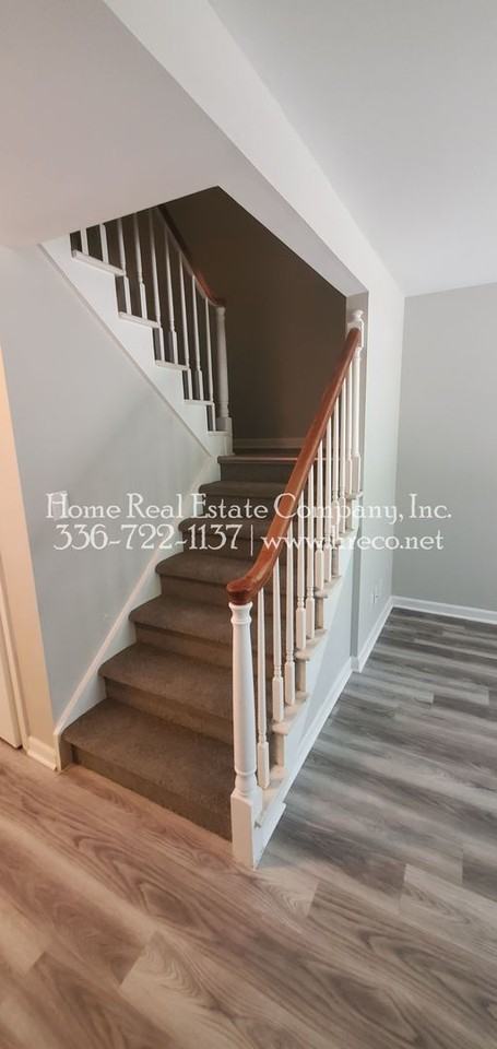 1449 Brookwood Dr #C - Photo 3 of 12