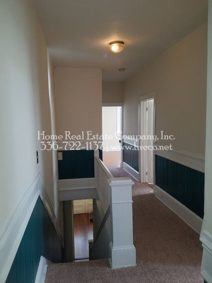 110 S Marshall St #3 - Photo 3 of 10