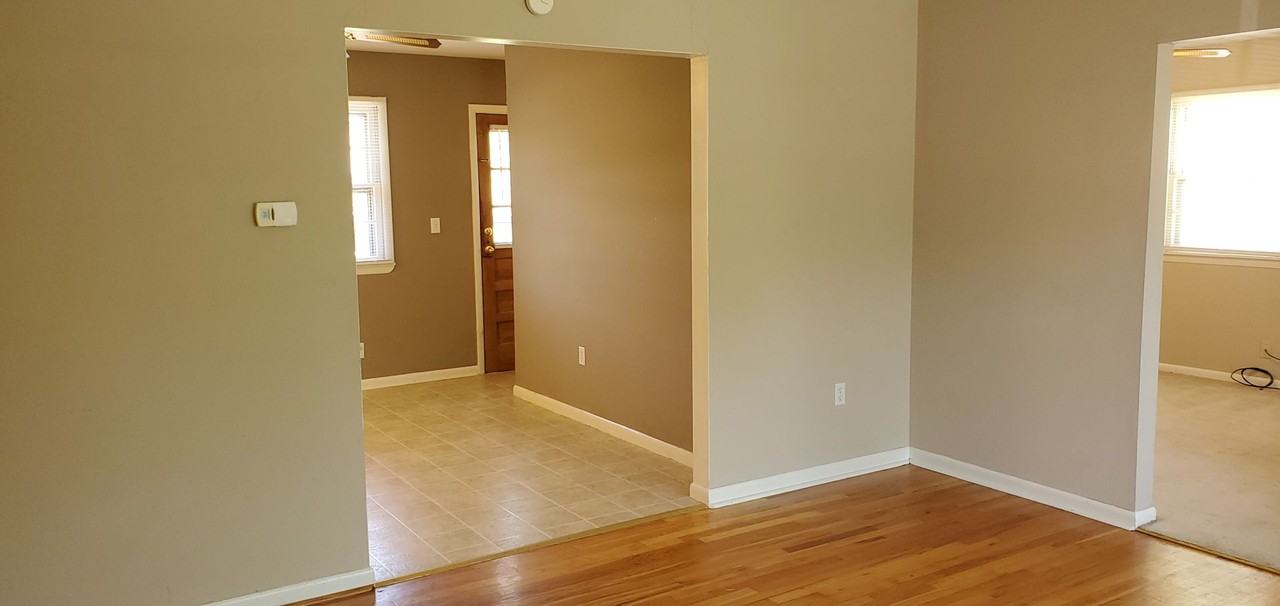 1607 Highridge Dr - Photo 2 of 15