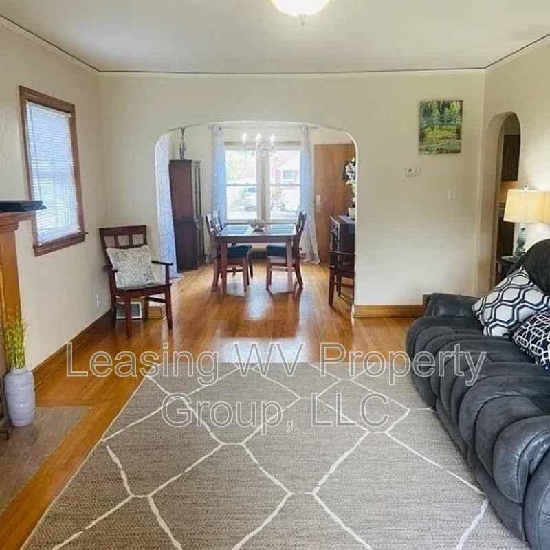 3310 Virginia Ave Se - Photo 3 of 7