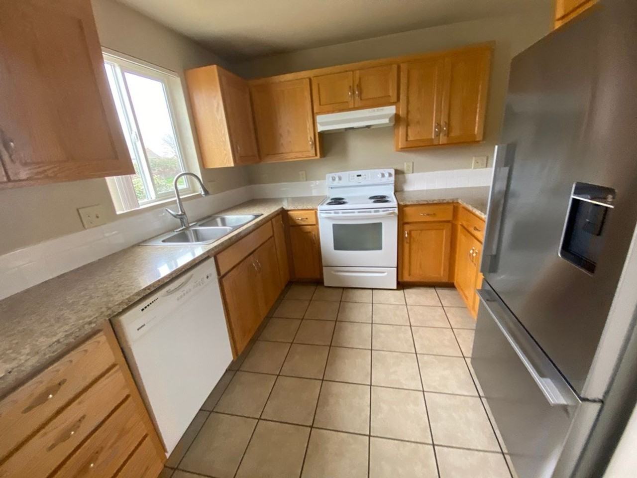 4164 Glacier View Dr - Photo 3 of 12