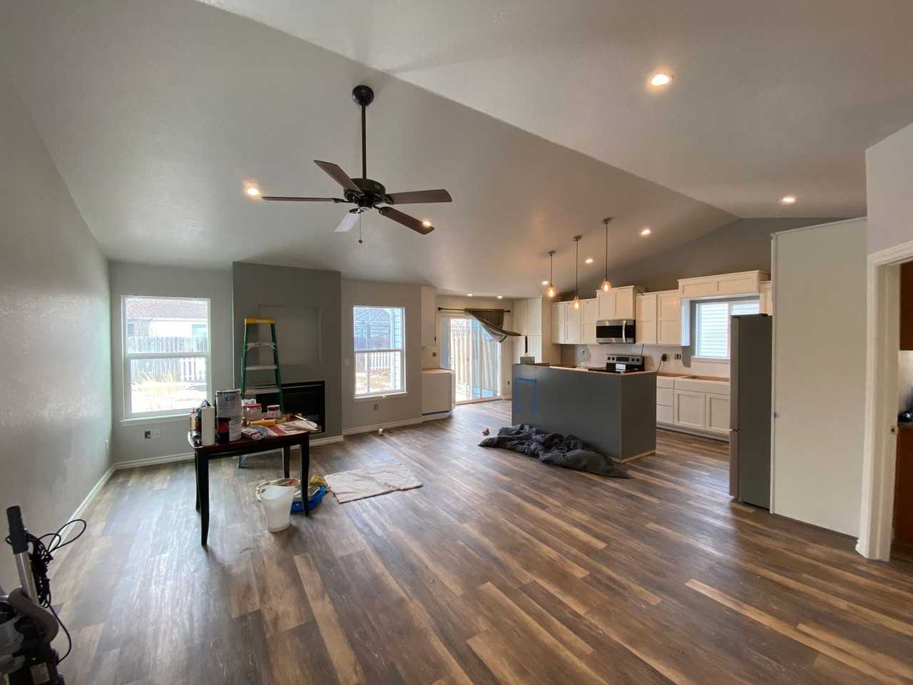 518 Sherwood Ct - Photo 2 of 4