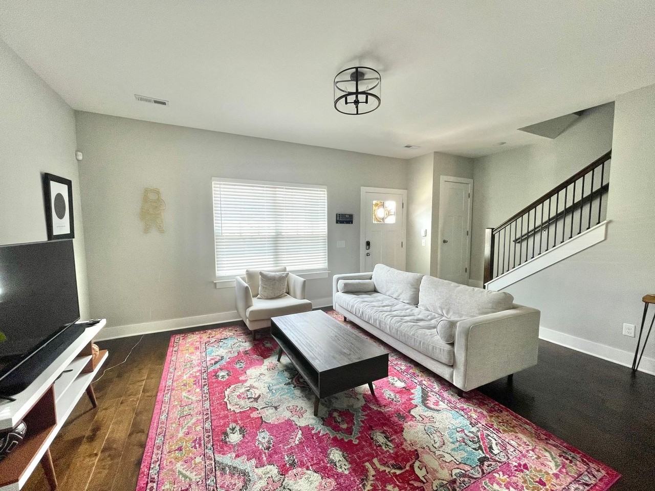 2327 Patrick Ave - Photo 5 of 38