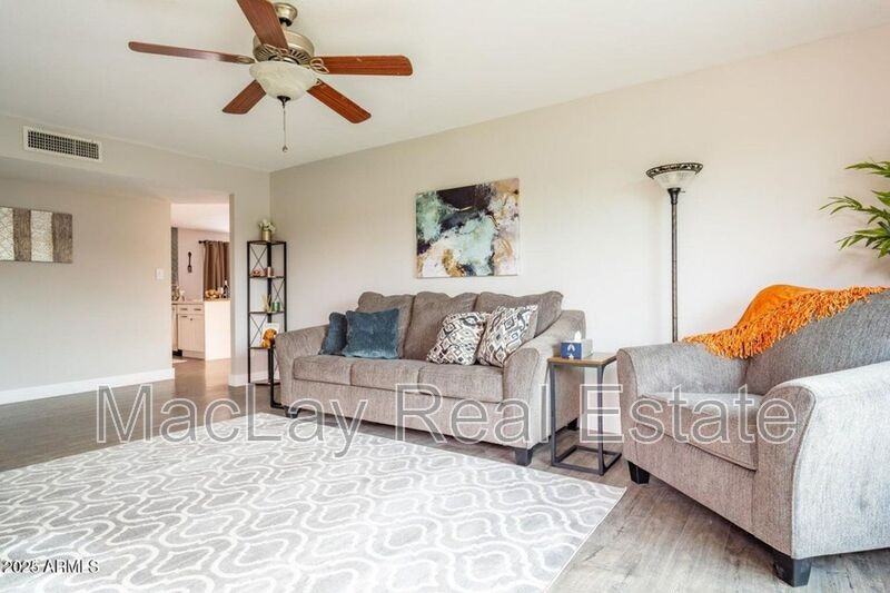 2430 E Hermosa Dr - Photo 3 of 13