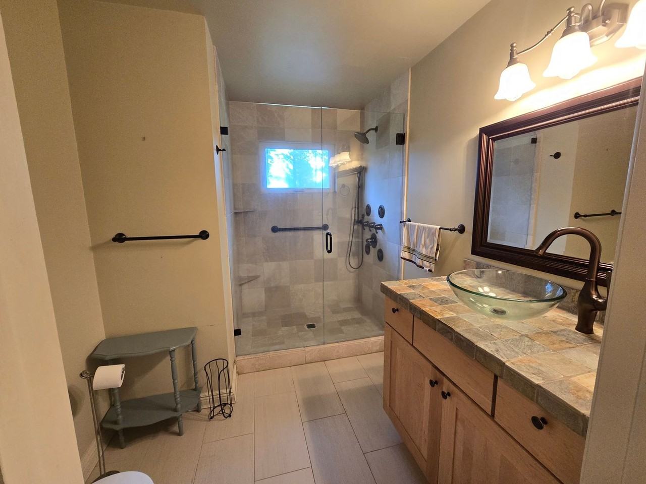 296 Mesa Dr - Photo 5 of 12