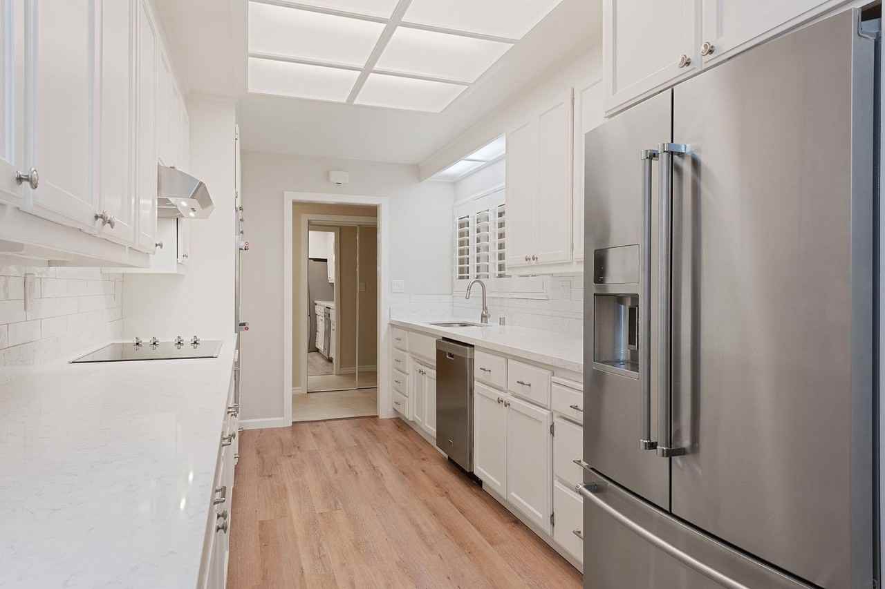 18621 Harleigh Dr - Photo 3 of 13