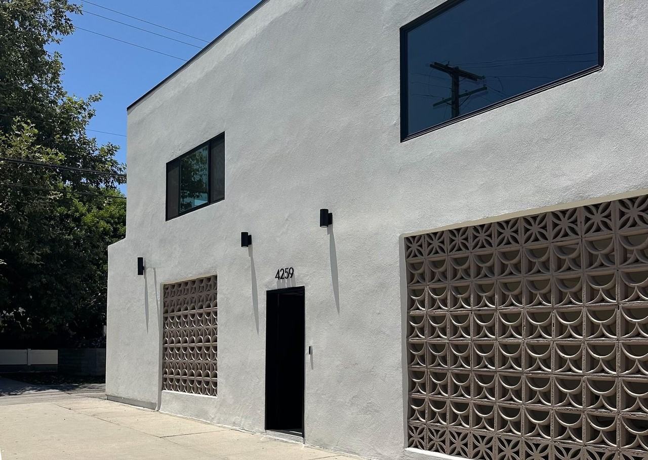 13750 Ventura Blvd - Photo 2 of 16