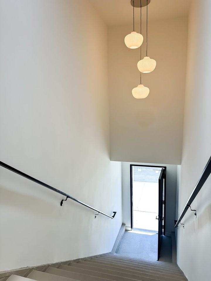 13750 Ventura Blvd - Photo 3 of 16