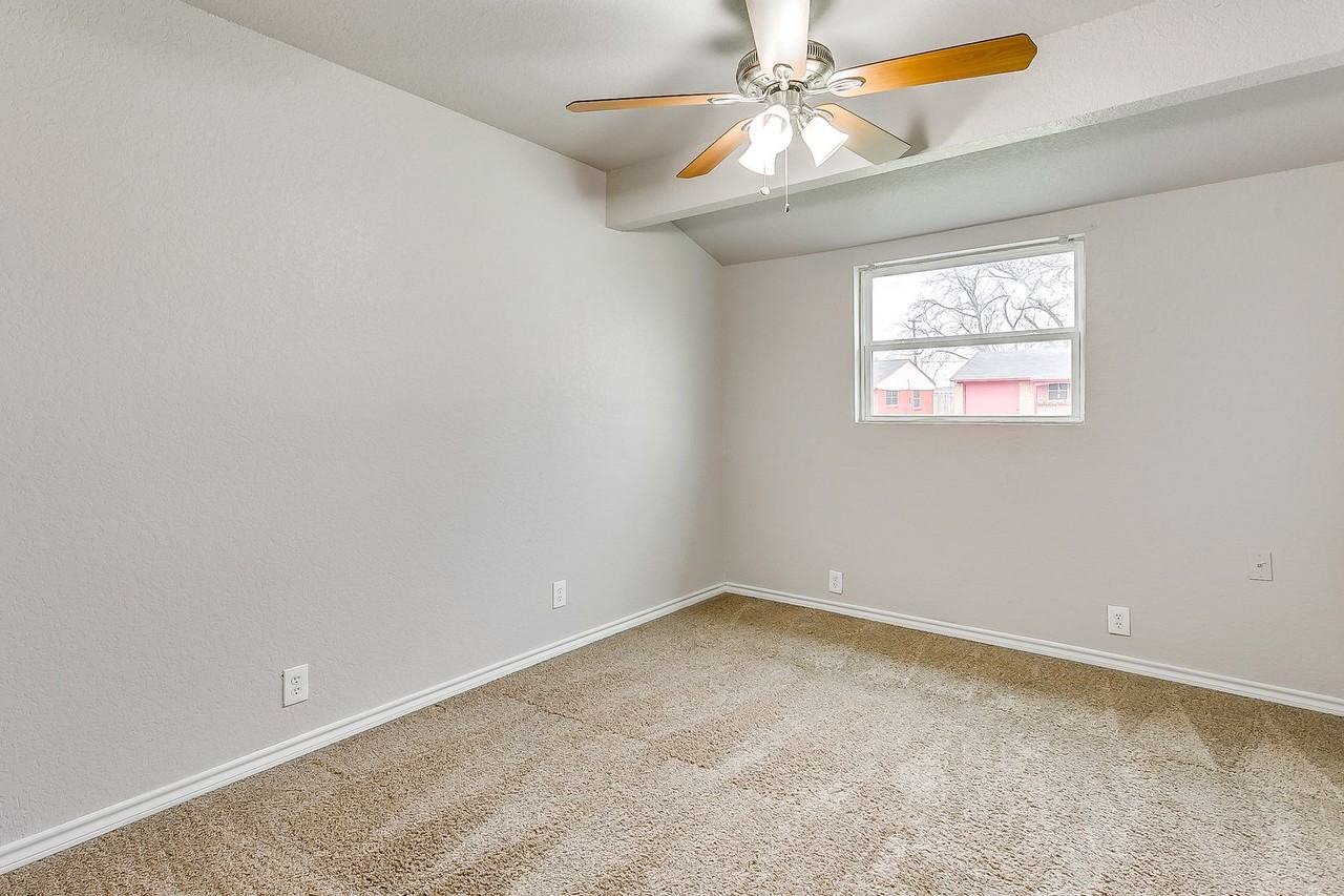 712 Sw Sunset Ln - Photo 7 of 14