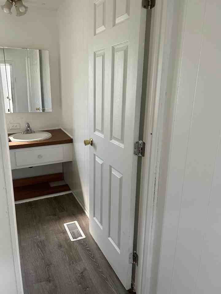 2 Bedroom 1 bath - Photo 3 of 6