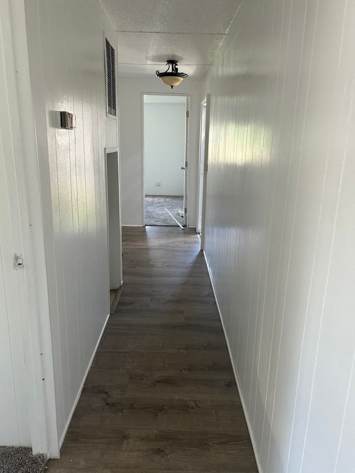 2 Bedroom 1 bath - Photo 5 of 6