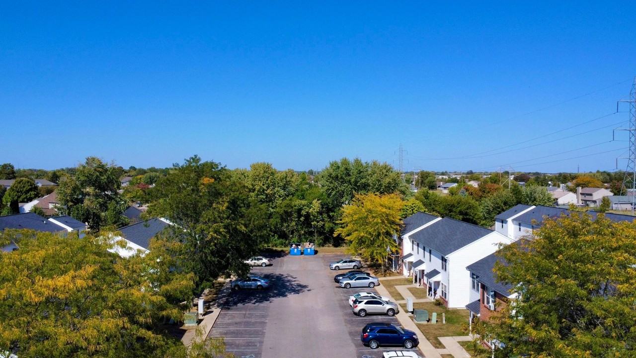 3966 Amelia Ave - Photo 3 of 29