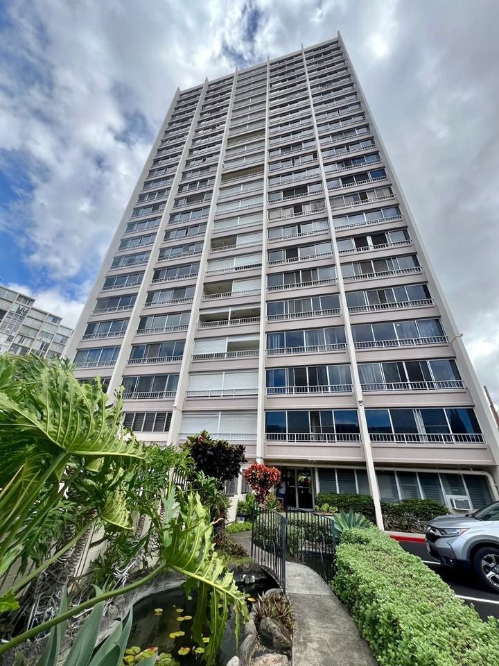 MAKIKI ROYAL - Photo 3 of 29