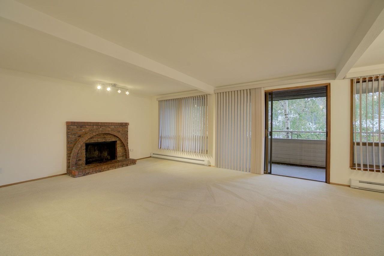 3055 80th Ave Se #106 - Photo 5 of 21