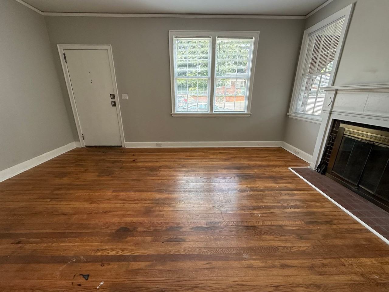 3428 Rosewood Dr - Photo 2 of 22