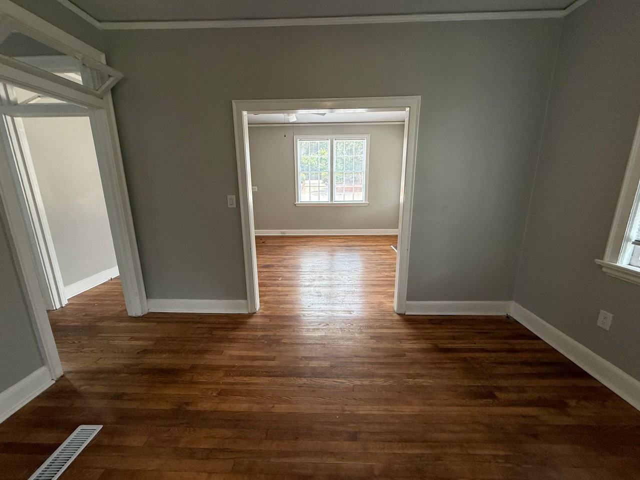3428 Rosewood Dr - Photo 4 of 22
