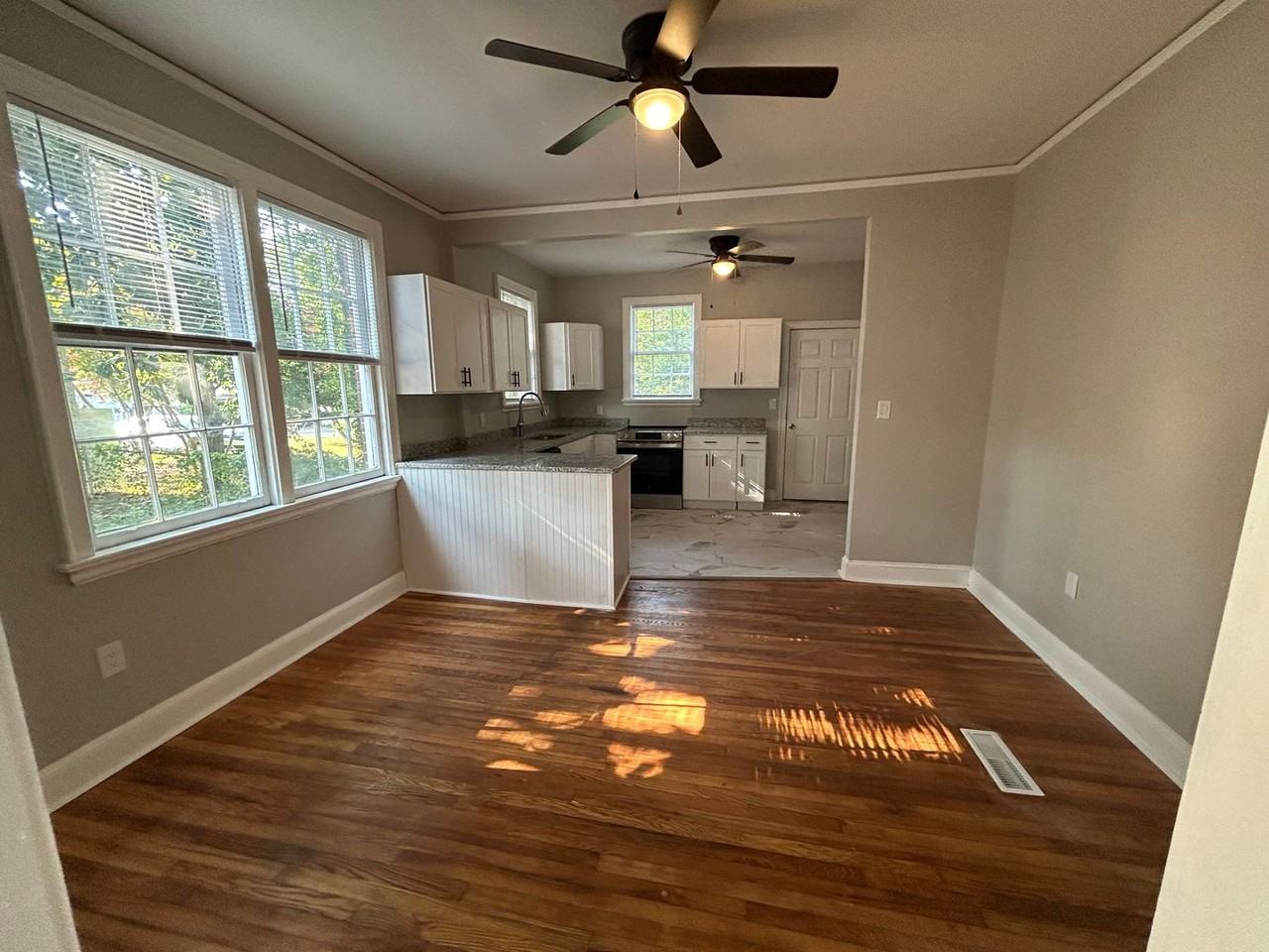 3428 Rosewood Dr - Photo 5 of 22