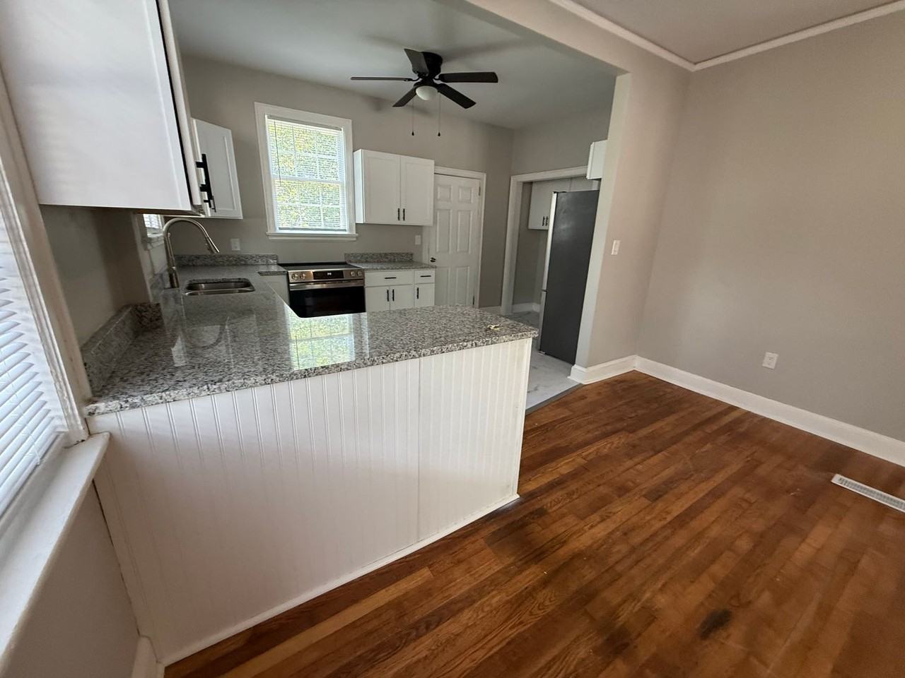 3428 Rosewood Dr - Photo 7 of 22