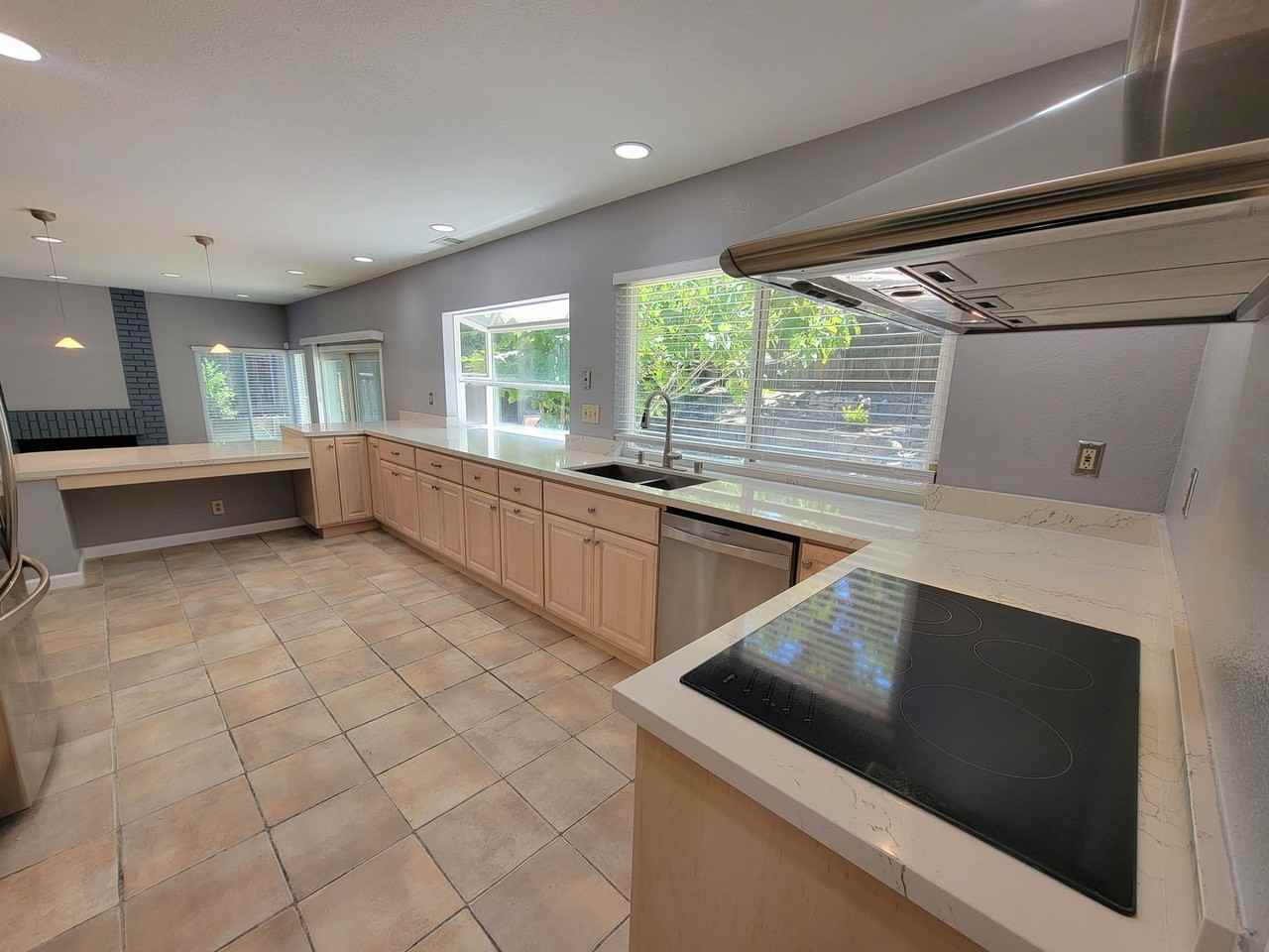 45185 Onondaga Dr - Photo 2 of 35