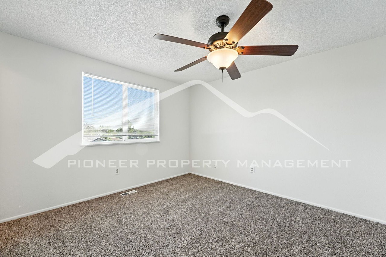 16327 E Brunswick Pl - Photo 7 of 26