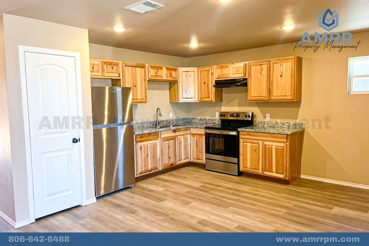 2928 E Cornell St - Photo 2 of 22