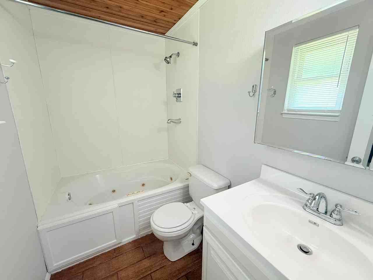 4904 Andrea Ln - Photo 7 of 14